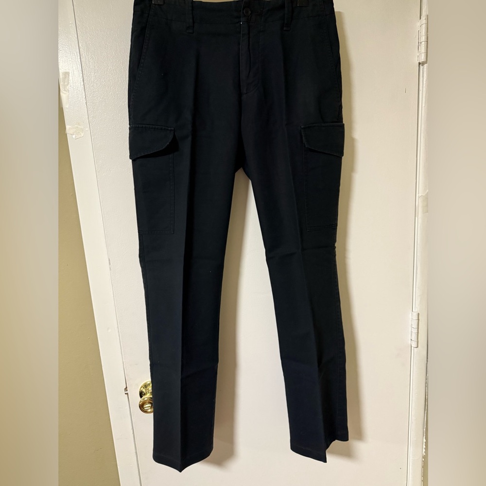 Victorinox Men Cargo pants • Size 30 by 30